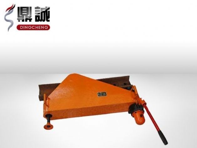 點(diǎn)擊查看詳細(xì)信息<br>標(biāo)題：垂直液壓彎軌機(jī) 閱讀次數(shù)：4669