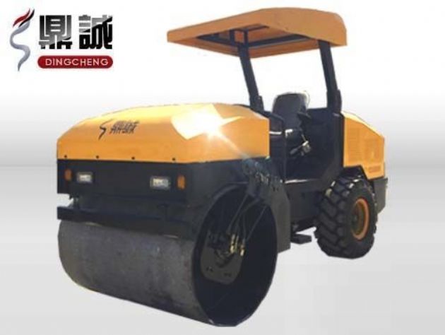 點擊查看詳細信息<br>標題：4噸單鋼輪振動壓路機 閱讀次數：14037