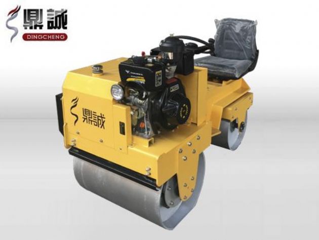 點擊查看詳細信息<br>標題：DC850C座駕式壓路機 閱讀次數：15772